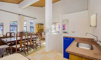 Imagem 4: Casa Sobrado Triplex, bairro Água Verde, Curitiba/PR