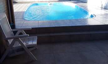Imagem 2: Linda casa com piscina em palhoça