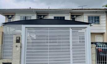 Imagem: Sobrado à venda em Forquilhas, São José