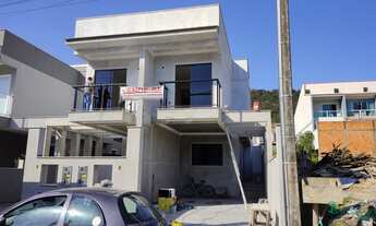 Imagem: Sobrado Geminado em Potecas