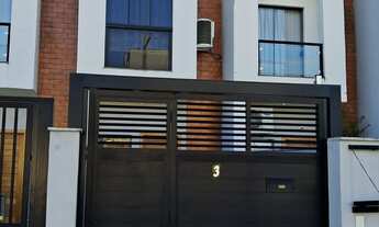 Imagem: Casa à venda no bairro Jardim Iririú