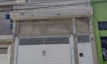 Imagem: Sobrado à venda no bairro Santa Terezinha