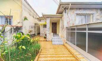 Imagem: Casa com 4 Quartos e 2 banheiros à Venda