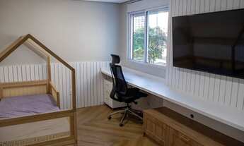 Imagem: Sobrado de altíssimo padrão, em condomínio