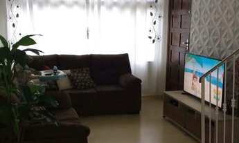 Imagem 2: SOBRADO TRÊS DORMITÓRIOS DUAS SUÍTE BENHEIRA E EDICULA COM DOIS DORMITÓRIOS A VENDA NA V