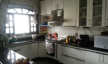 Imagem 4: Sobrado-Alto-Padrao-para-Venda-em-Parque-Sao-Vicente-Maua-SP, 3 dormitórios, 1 suítes, 3 b