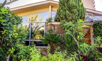 Imagem: Casa com 4 dormitórios no bairro Jardim