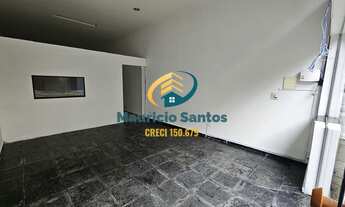 Imagem 3: Loja comercial para locação em Mongaguá, bairro Centro, localização estratégica ao lado do