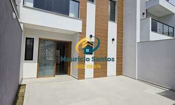 Imagem 6: Sobrado Geminado em Mongaguá, bairro Jardim Aguapeú, Novo e com 3 suítes, lavabos e demais