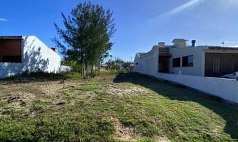 Imagem: Terreno localizado na rua da Merluza em