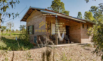 Imagem: Casa Chalé em Chácara Floresta, Botucatu/SP