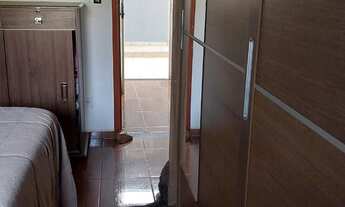 Imagem 6: Casa com Jardim e Área Arborizada