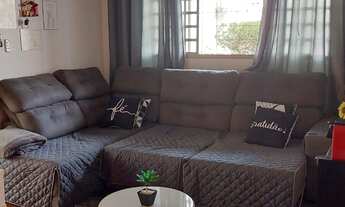 Imagem 5: Casa com Jardim e Área Arborizada