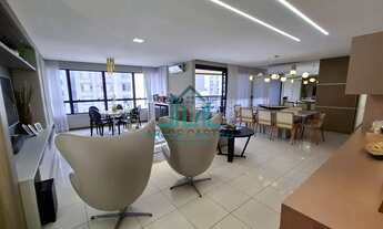 Imagem 6: Apartamento 4 Suítes com 191m² com Varanda a Poucos Metros da Praia da Ponta Verde - Macei