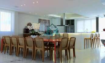 Imagem 2: Cobertura Duplex Beira-Mar com 4 Suítes, Piscina, Academia, 6 vagas com 616m² na Praia de