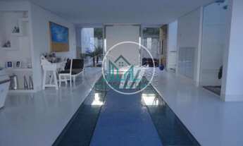 Imagem 6: Casa de Alto Padrão com Vista para o Mar - 550m² com Piscina, Academia e Salão de Jogos