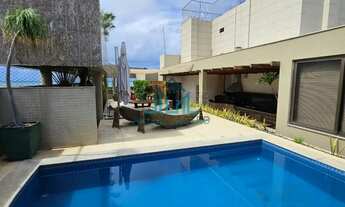 Imagem 4: Cobertura Duplex Beira-Mar com 4 Suítes, 616m², Piscina e Vista Incrível – Ponta Verde, Ma