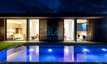 Imagem 3: Casa de Alto Padrão com 350m² com 4 suítes, Piscina, no Condomínio na Rota dos Milagres do