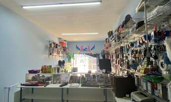 Imagem 2: Salão comercial com Casa