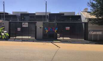 Imagem 2: Casa Padrão com 3 quartos com piscina