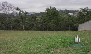 Imagem 2: Gênesis I Terreno Declive de 456m² com Vista pra Mata