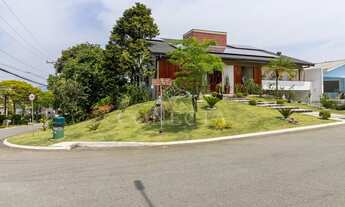 Imagem 3: Casa à venda no Alphaville 10 | Recém reformada | 4 dormitórios