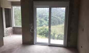 Imagem 7: Tamboré 11 - Casa com 325m² de área construída; 4 suítes; vista privilegiada para mata; pr