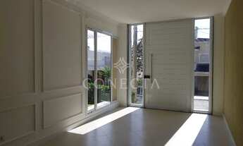 Imagem 7: Valville 1 - 275m² de área construída; 3 suítes; 4 vagas; living de 2 ambientes; casa nova