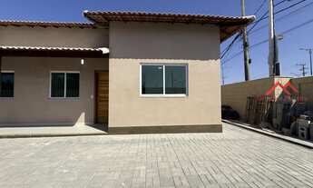 Imagem: Pequeno condomínio com 6 casas à venda