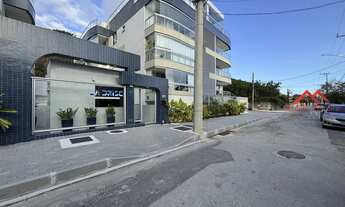 Imagem 2: Cobertura dos Sonhos pertinho da Praia de Itacoatiara! ✨