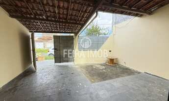 Imagem: Casa na Fraga Maia 2/4 sala cozinha e banheiro