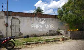 Imagem: Terreno plano e murado proximo a Presidente