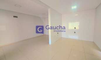 Imagem 2: Triplex em Condomínio com Piscina