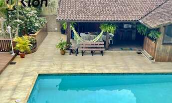 Imagem 3: Mosela - Vendo Ampla Casa com 05 Quartos