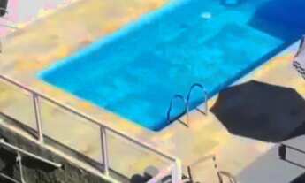 Imagem 4: Lindas casas com piscina garagem e muito verde...