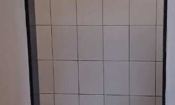 Imagem 6: BNH CORREAS - Aluga-se apto no BNH de Correas com: Sala, quarto, cozinha, banheiro social