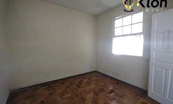 Imagem 5: Casa com 2 quartos com quintal para alugar no bairro Centro - Petrópolis/RJ