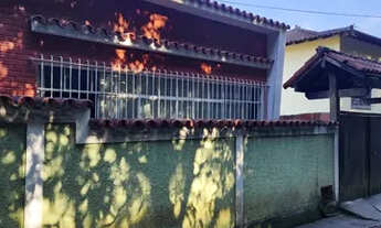 Imagem: Excelente localização! 2 casas, primeira