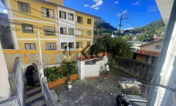 Imagem 4: Centro Rua Teresa Casa 2 qts e 2 vagas de garagem