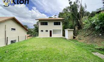 Imagem: Casa à venda no bairro Carangola - Petrópolis/RJ