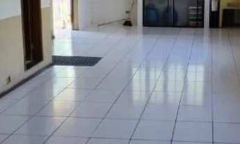 Imagem: Casa Triplex 3 Qts (1 suíte) com área