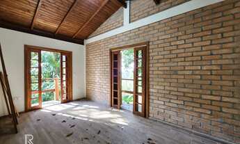 Imagem 3: Chalé na montanha com acabamento rustico, muita paz e ar puro para a sua familia