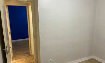 Imagem 7: Oportunidade Única de Investimento: Apartamento com 2 Dormitórios e sacada próximo do Sho