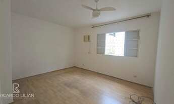 Imagem 6: Casa com 3 dormitorios sendo uma suite e duas vagas localizada proximo ao Metro Vila Sonia