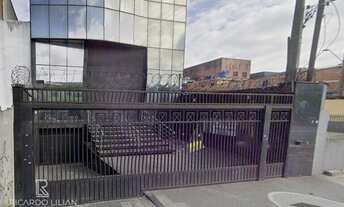 Imagem 2: Oportunidade Única: Prédio Comercial de Prestígio com 950m², Ideal para Empresas de Impor