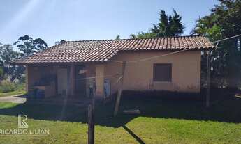 Imagem 5: Oásis de Encanto em Atibaia: Chácara com Casa Aconchegante e Potencial Incrível!