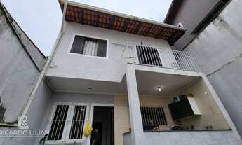 Imagem 4: Sobrado Exclusivo no Paraventi: Conforto, Elegância e Localização Privilegiada!