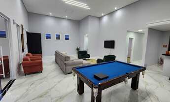 Imagem 6: Casa de alto padrão com 4 suítes em conjunto residencial com controle de acesso