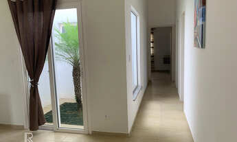 Imagem 7: Seu Novo Lar em Bom Jesus dos Perdões: Casa de condominio com 3 Quartos e Jardim de Inver