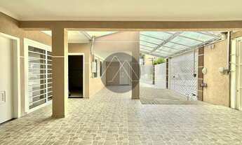 Imagem 6: Triplex com 5 Quartos, Energia Solar e Garagem para 3 Carros no Centro